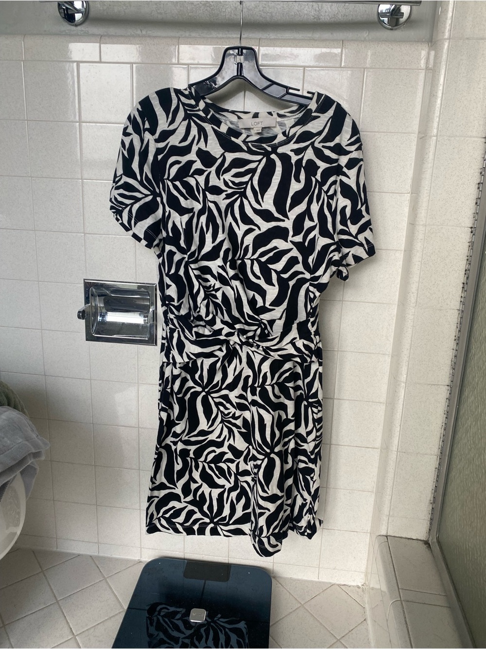 Ann Taylor Factory Black and White Printed Short Sleeve Dress